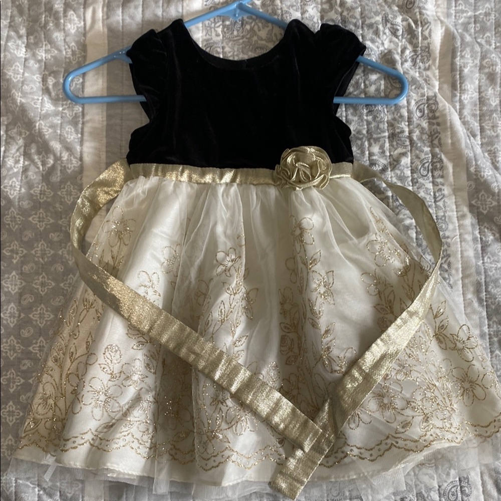 Jona Michelle Formal Black and White Dress with Elegant Tulle - Picture 3 of 9